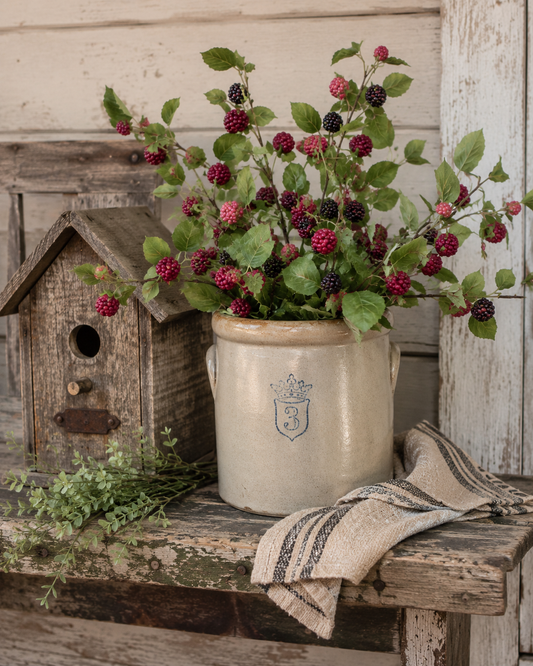 Ragon House - 34” Raspberry spray