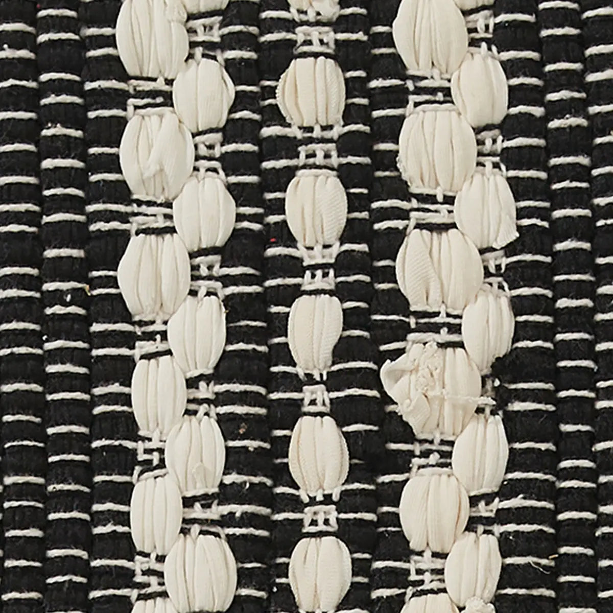 Park Designs - Onyx and Ivory Chindi Table Runner 36"